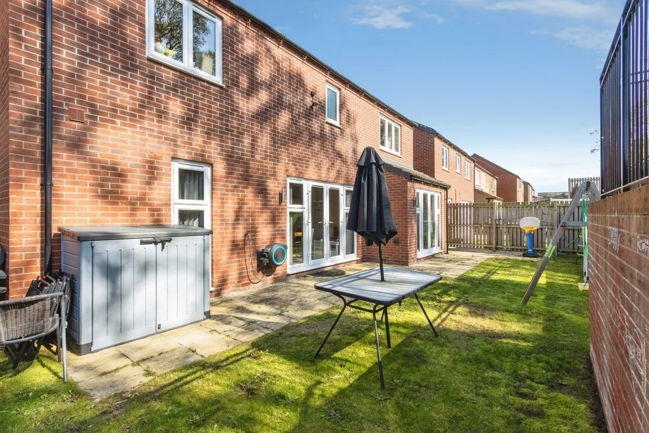 Stanley Hall Drive, Wakefield, West Yorkshire, WF1, photo 20