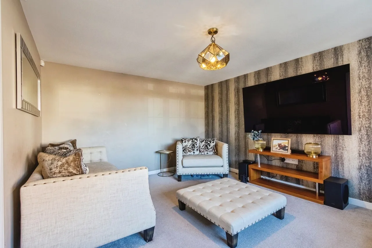 Stanley Hall Drive, Wakefield, West Yorkshire, WF1, photo 5
