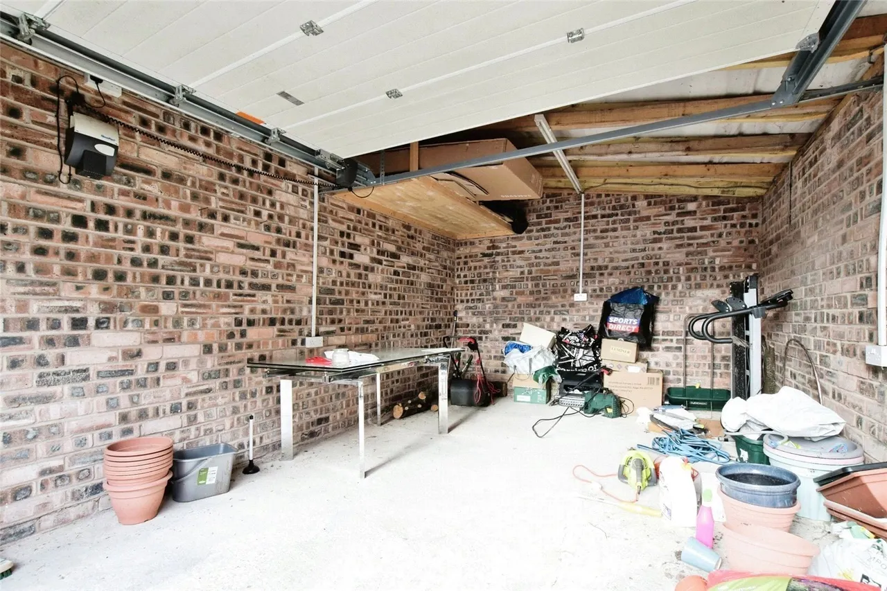 Delahays Road, Hale, Altrincham, WA15, photo 24