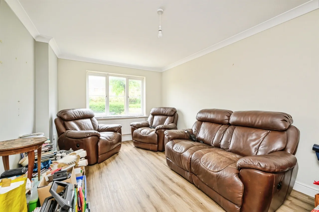Bentley Avenue, Yaxley, Peterborough, photo 6