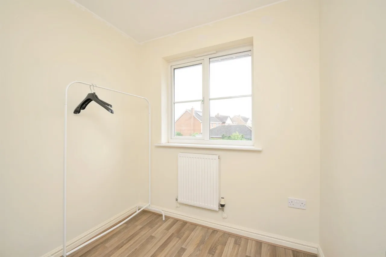 Bentley Avenue, Yaxley, Peterborough, photo 8