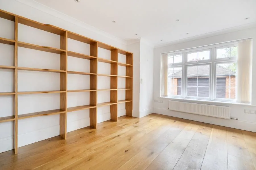 Ambleside Road, Lightwater, GU18, photo 13
