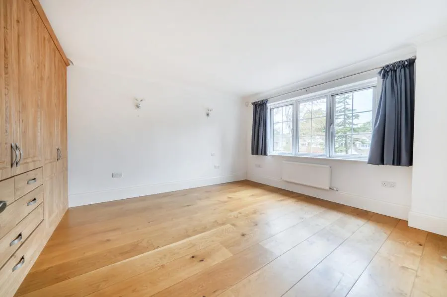 Ambleside Road, Lightwater, GU18, photo 10