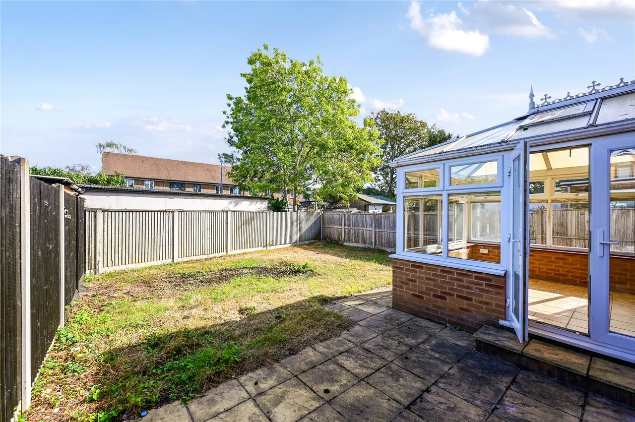 Oakfield Road, Ashford, TW15, photo 8