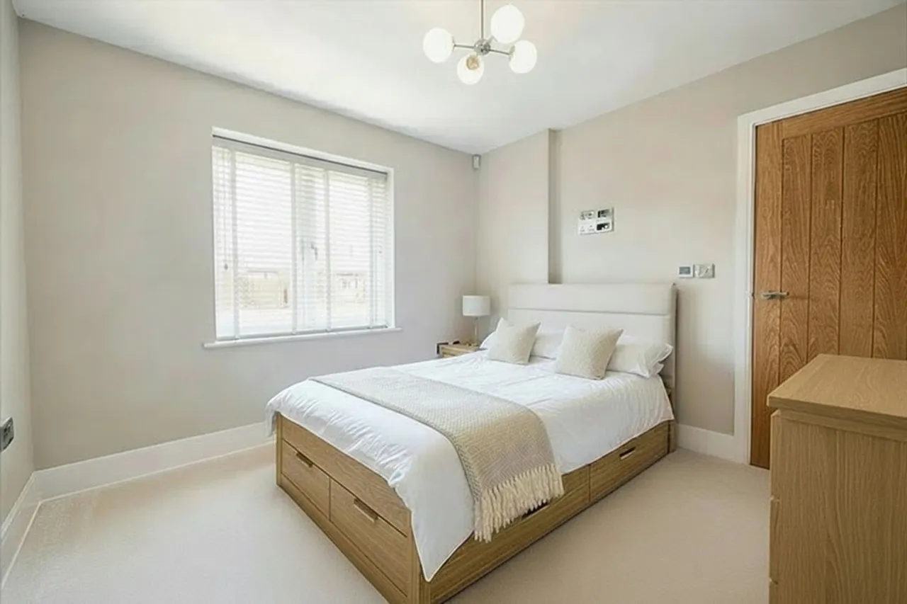 Leicester Road, Leicester, LE10, photo 10
