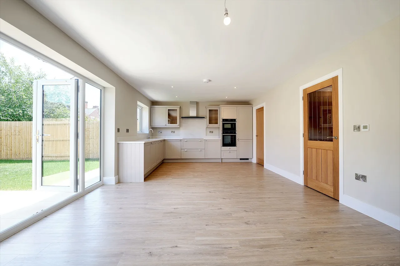 Leicester Road, Leicester, LE10, photo 8