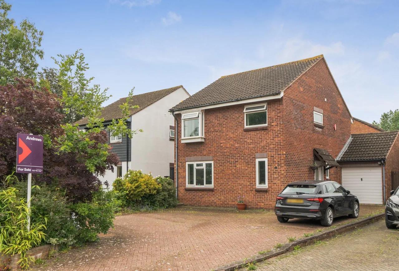 4 bed house for sale — Stephens Drive, Gloucestershire, Barrs Court, BS30 7AA