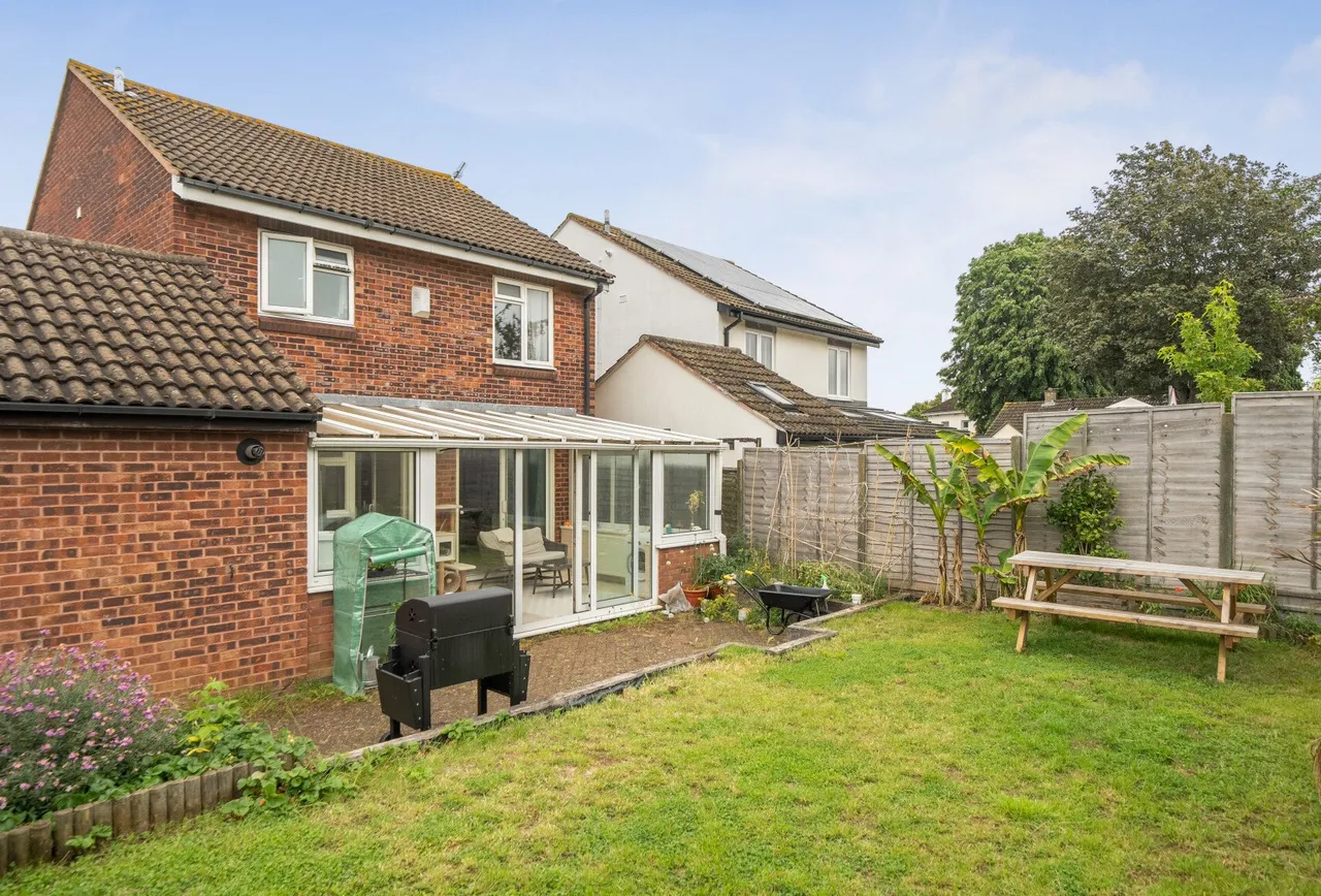 Stephens Drive, Gloucestershire, Barrs Court, BS30 7AA, photo 16