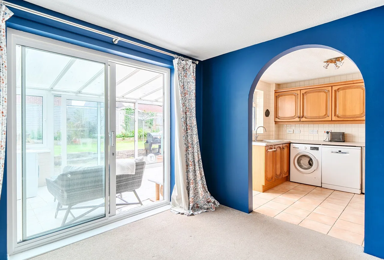 Stephens Drive, Gloucestershire, Barrs Court, BS30 7AA, photo 8