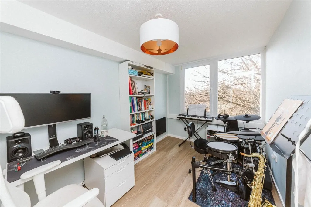 Flat 219, High Kingsdown, Kingsdown, Bristol, BS2 8DG, photo 14