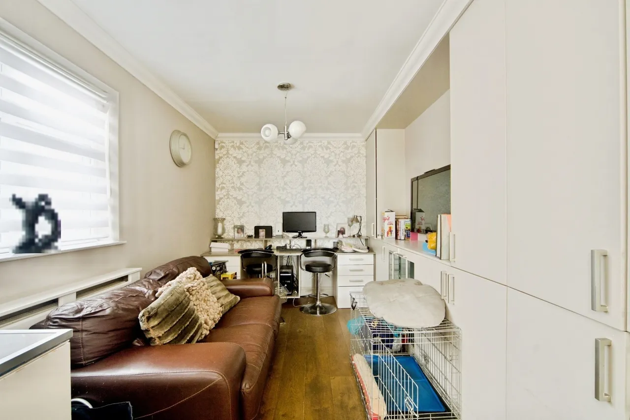 Westpole Avenue, Cockfosters, Barnet, EN4, photo 9