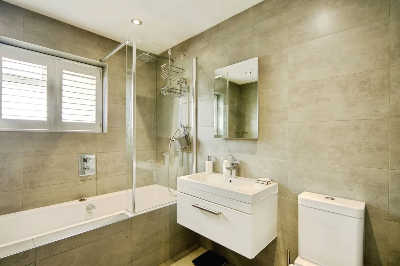 Westpole Avenue, Cockfosters, Barnet, EN4, photo 11
