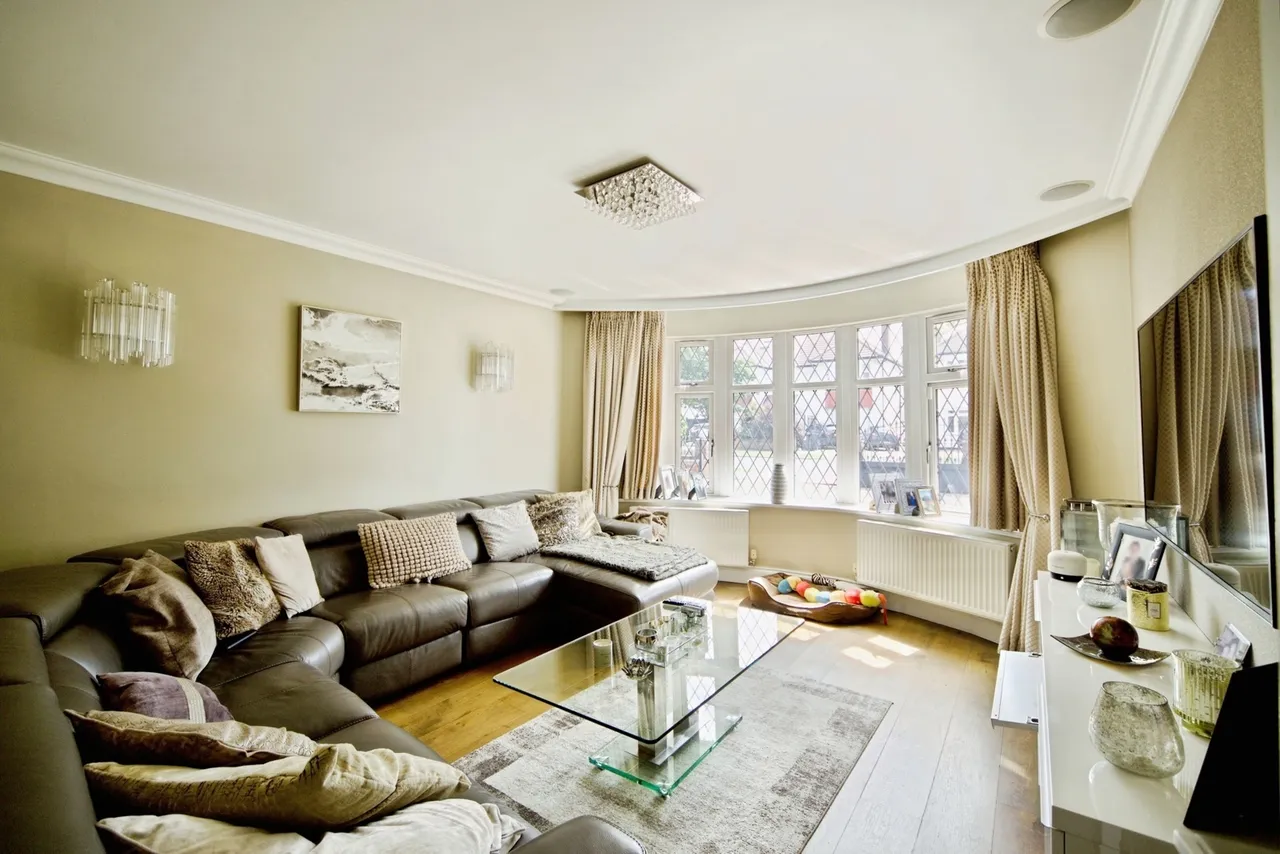 Westpole Avenue, Cockfosters, Barnet, EN4, photo 2