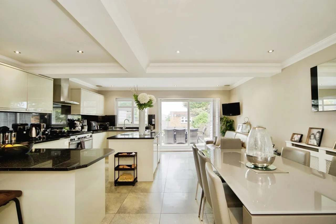 Westpole Avenue, Cockfosters, Barnet, EN4, photo 3