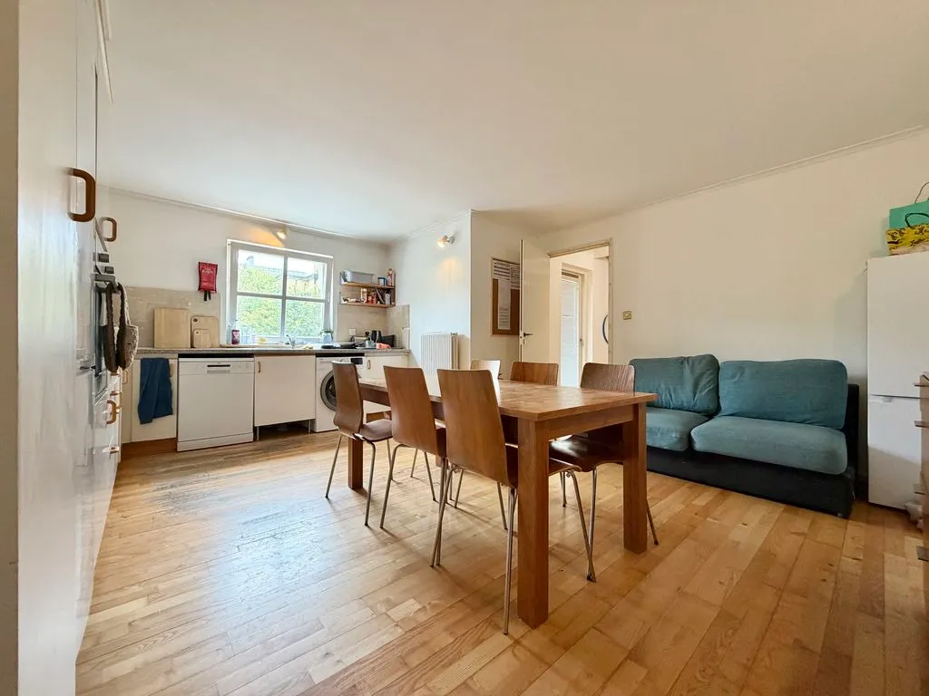 Queen Of Denmark Court Surrey Quays, SE16 7TB, photo 2