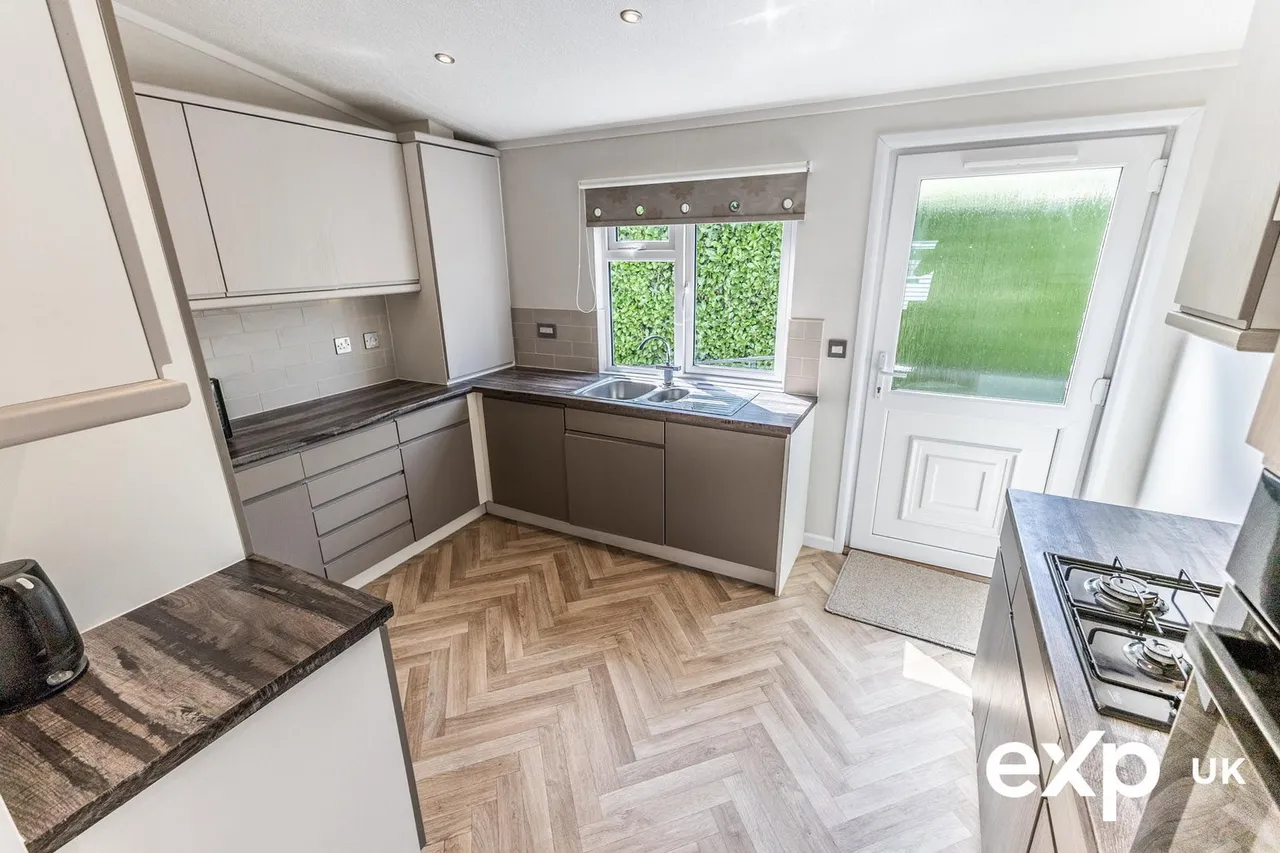 Fairfield Park, Ollerton, NG22, photo 11