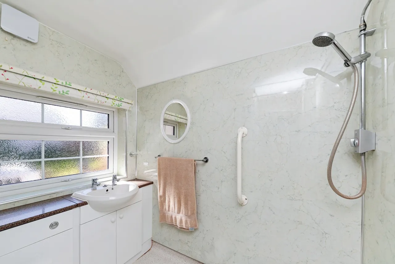 The Quadrant, Letchworth Garden City, SG6, photo 7