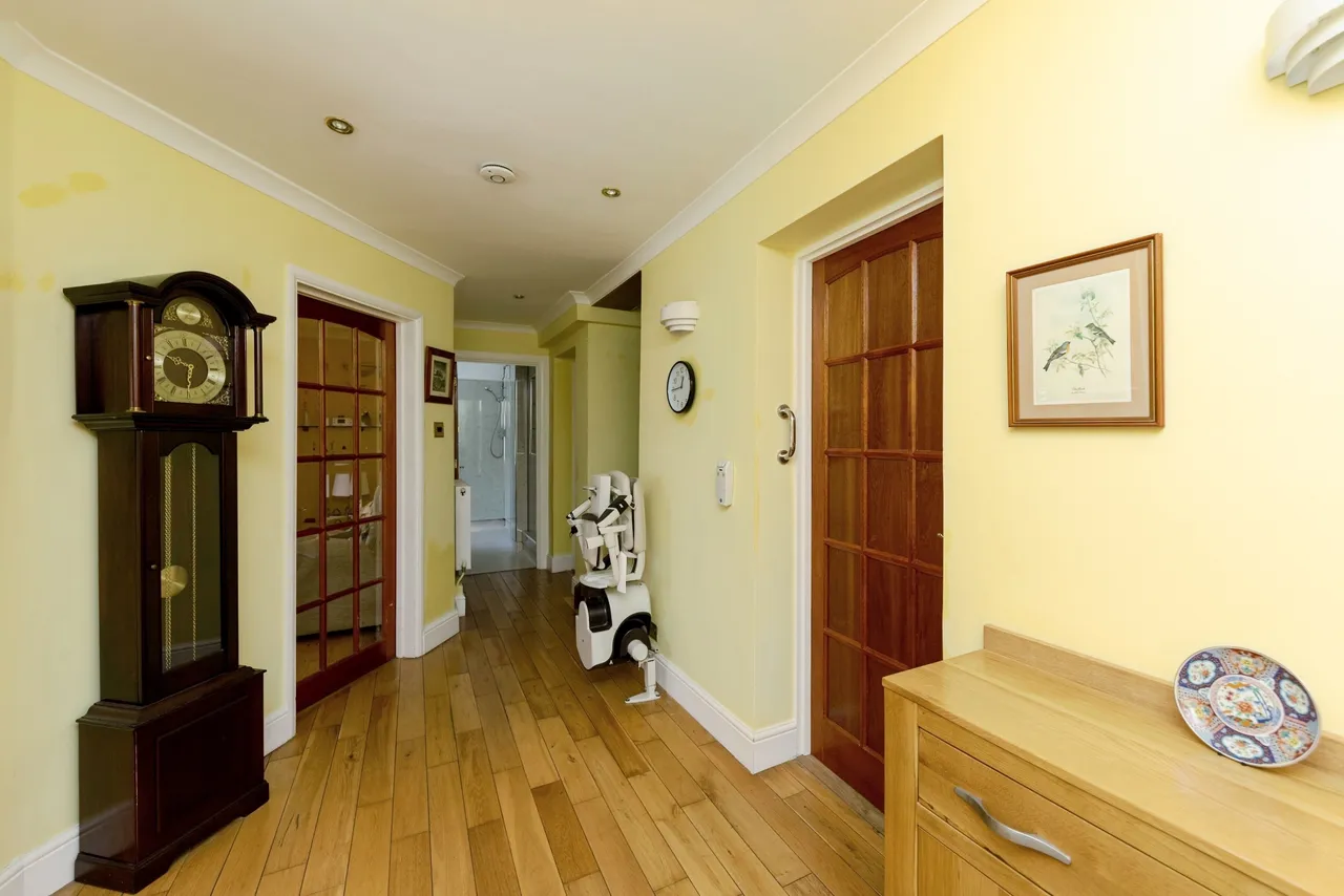 The Quadrant, Letchworth Garden City, SG6, photo 5