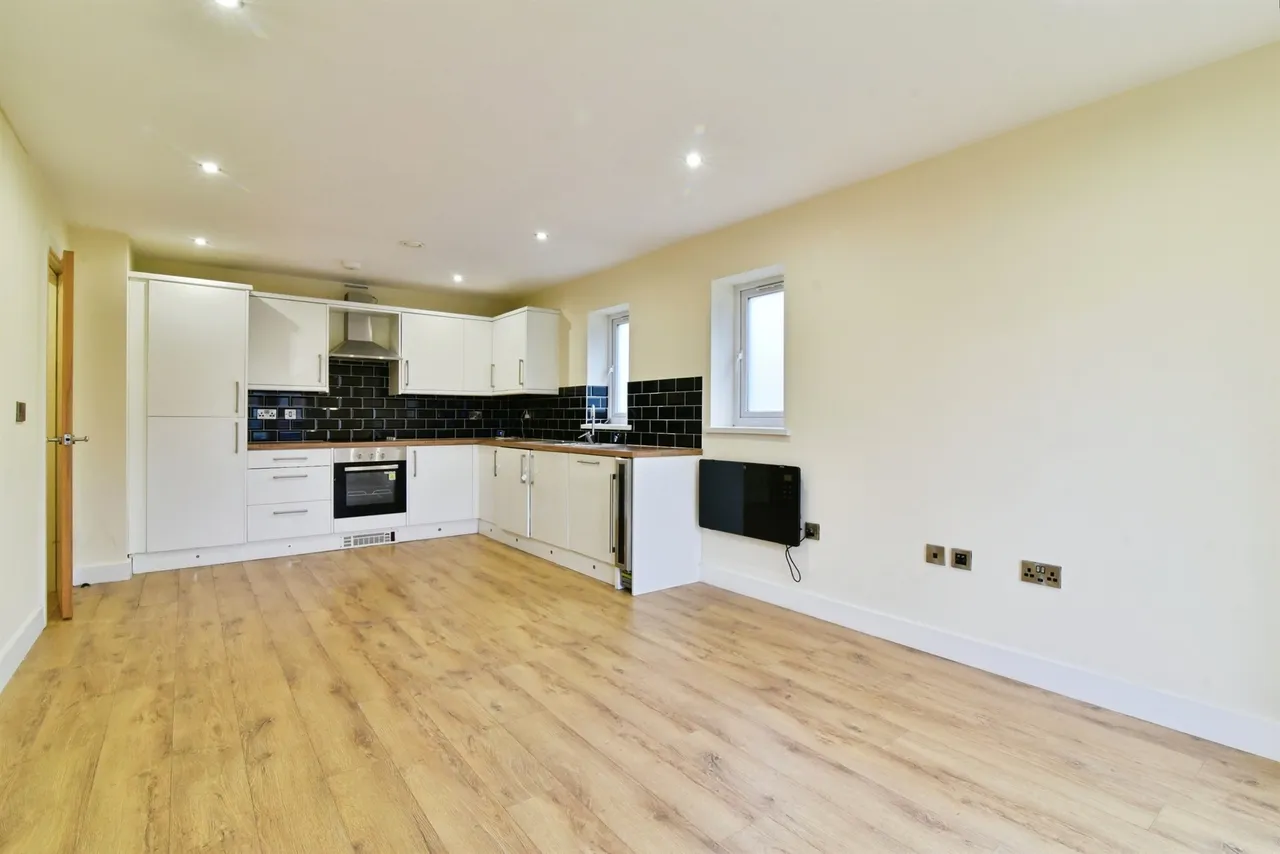 Fitzalan Road, Sheffield, S13, photo 4