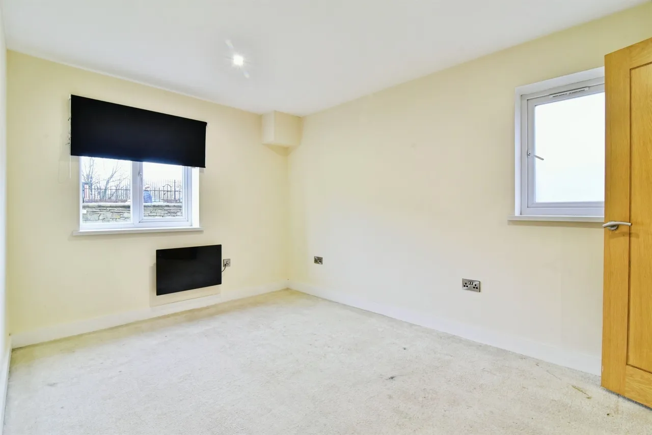 Fitzalan Road, Sheffield, S13, photo 5