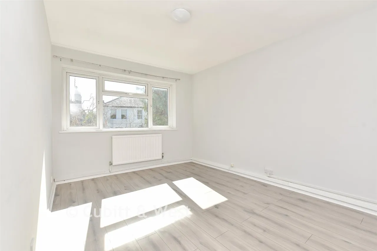 Ross Road, Wallington, SM6, photo 5