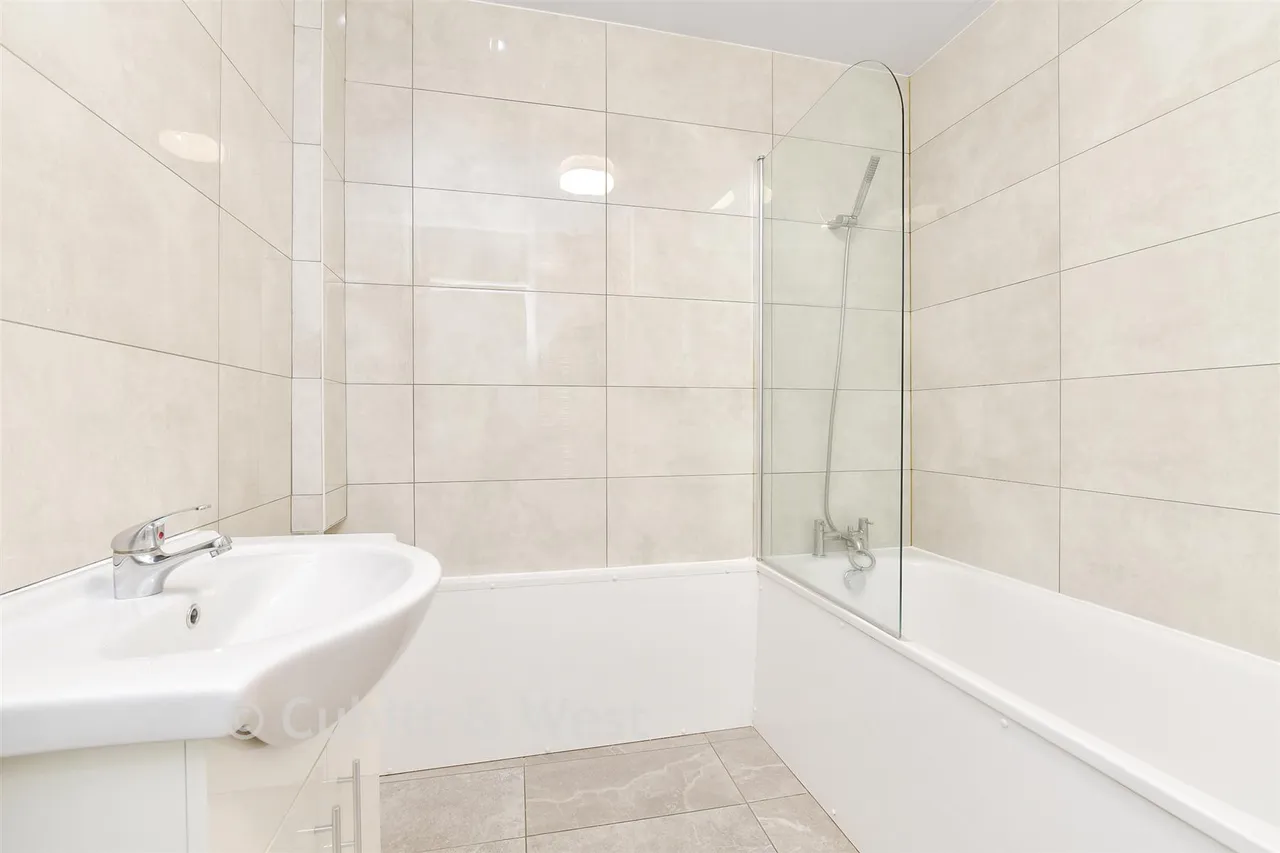 Ross Road, Wallington, SM6, photo 8