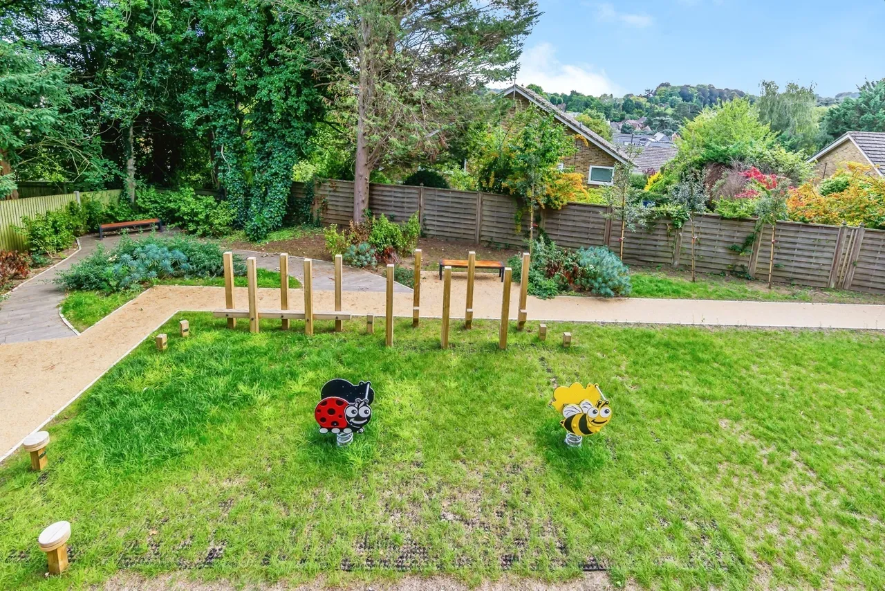 Russell Hill, Purley, CR8, photo 16