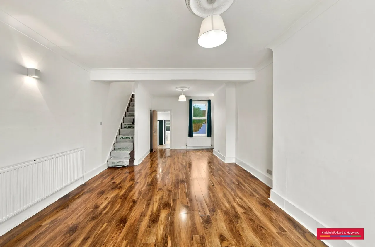 3 bed house to rent, Cross Road, Enfield, EN1