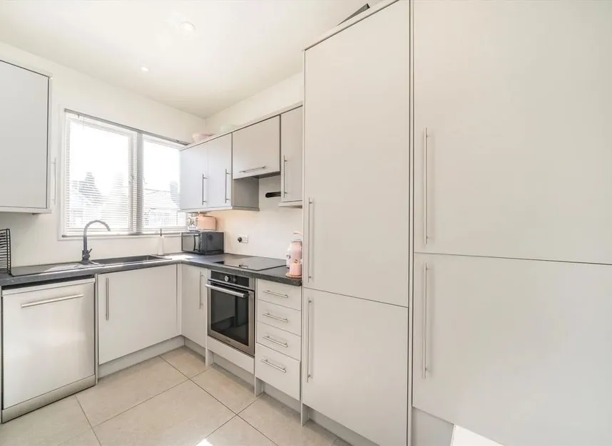 Wormholt Road, London, W12, photo 3