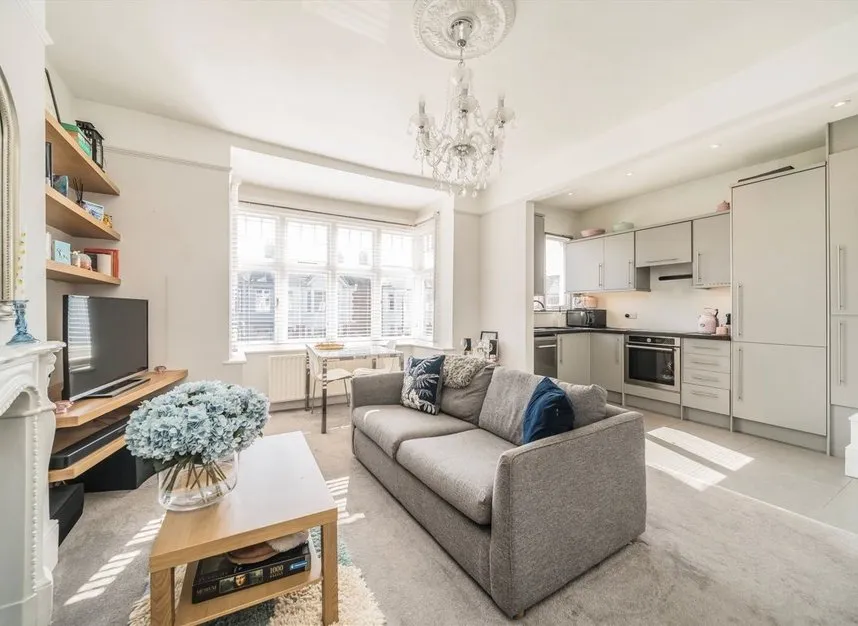 Wormholt Road, London, W12, photo 4