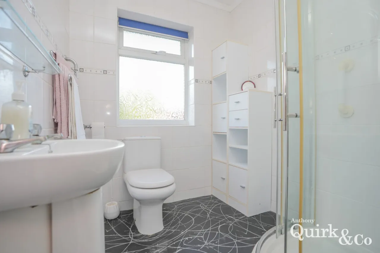 Corona Road, Canvey Island, SS8, photo 7