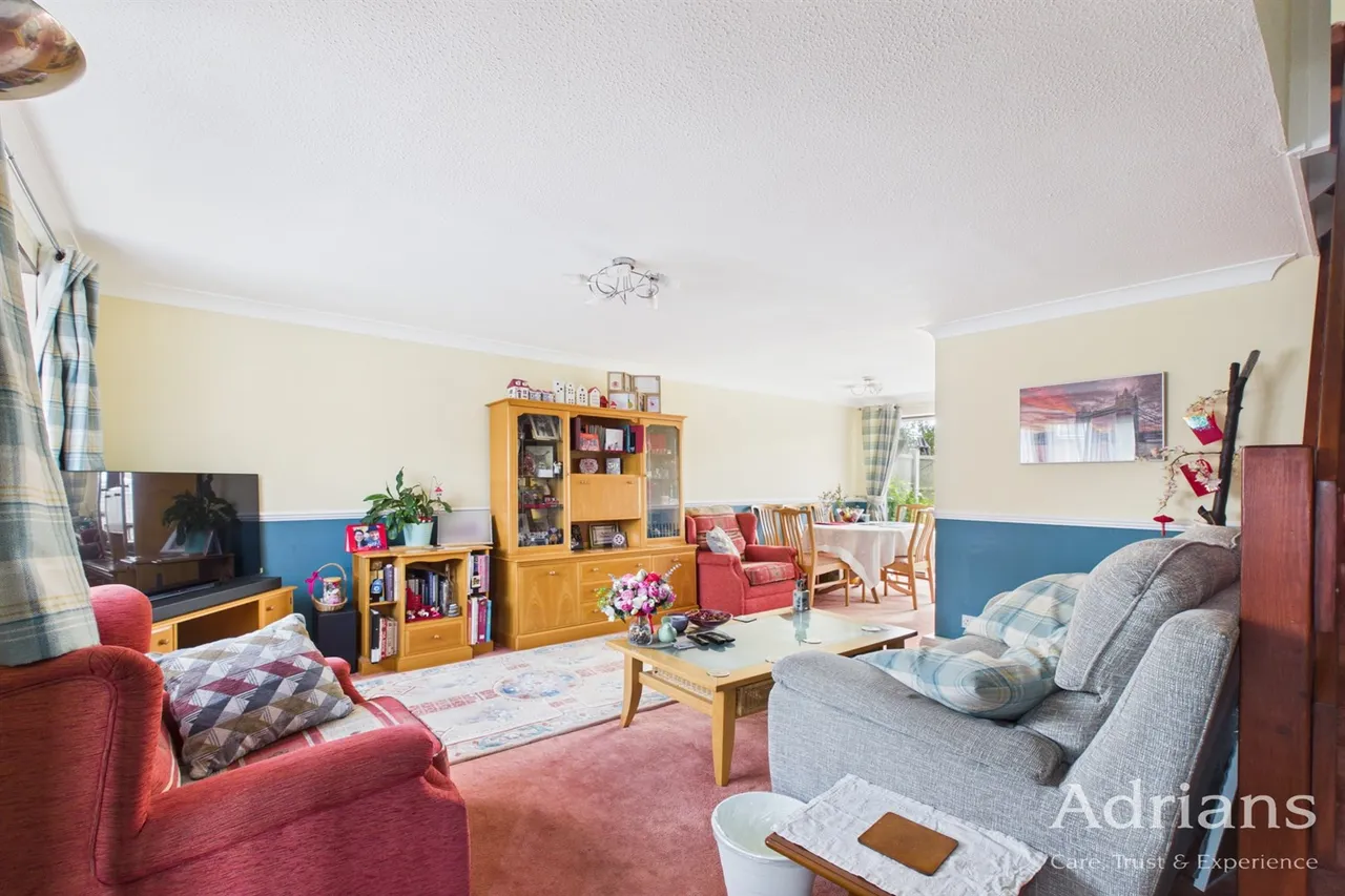 Petunia Crescent, Springfield, CM1, photo 3