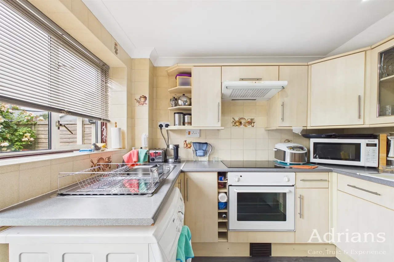 Petunia Crescent, Springfield, CM1, photo 13