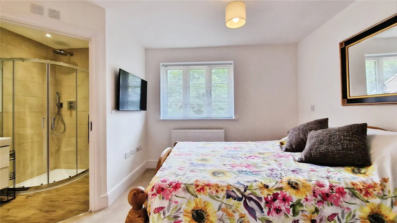Assheton Croft, Binfield, Bracknell, Berkshire, RG42 5HQ, photo 9