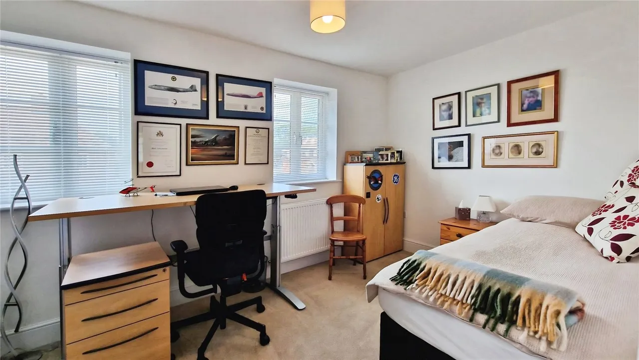 Assheton Croft, Binfield, Bracknell, Berkshire, RG42 5HQ, photo 12