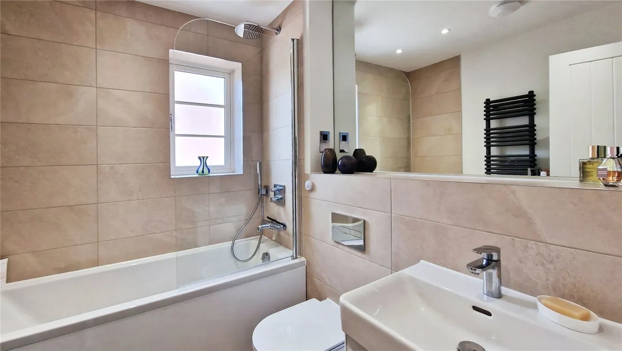 Assheton Croft, Binfield, Bracknell, Berkshire, RG42 5HQ, photo 13