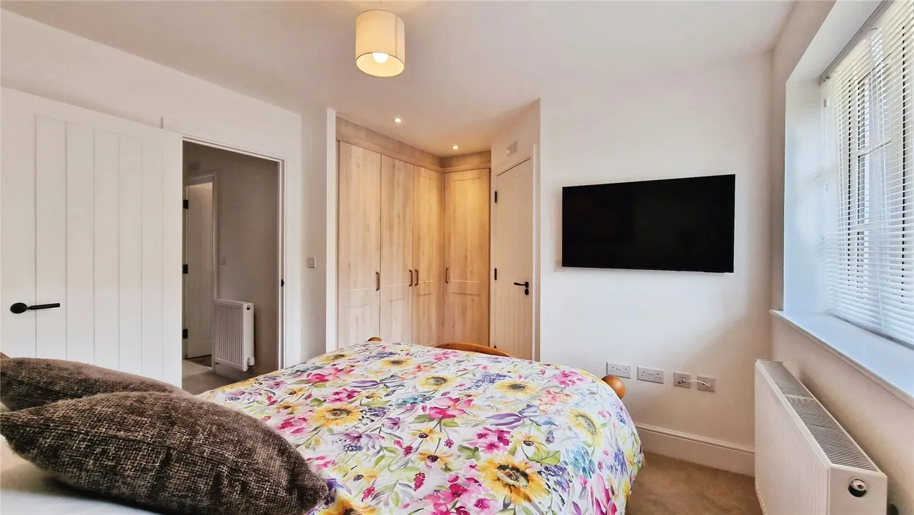 Assheton Croft, Binfield, Bracknell, Berkshire, RG42 5HQ, photo 7