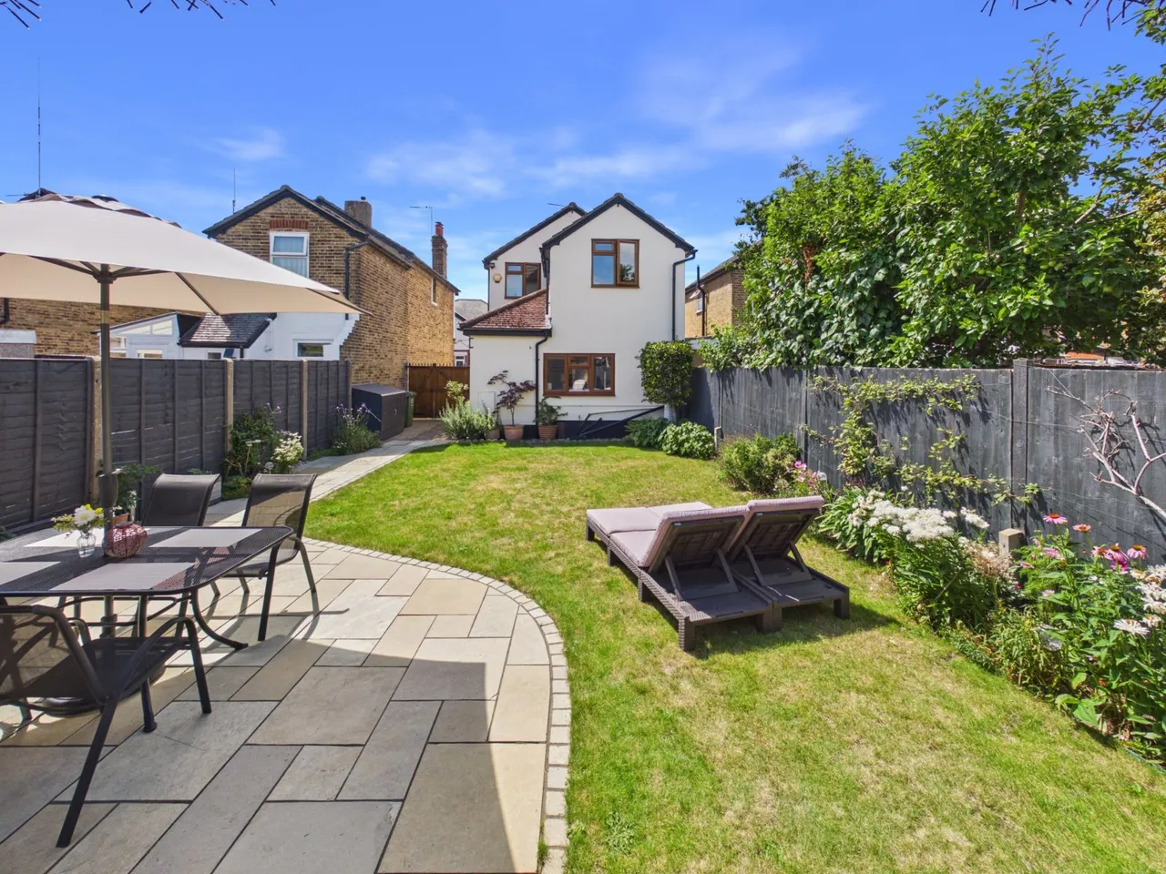 Ashford, Surrey, photo 13