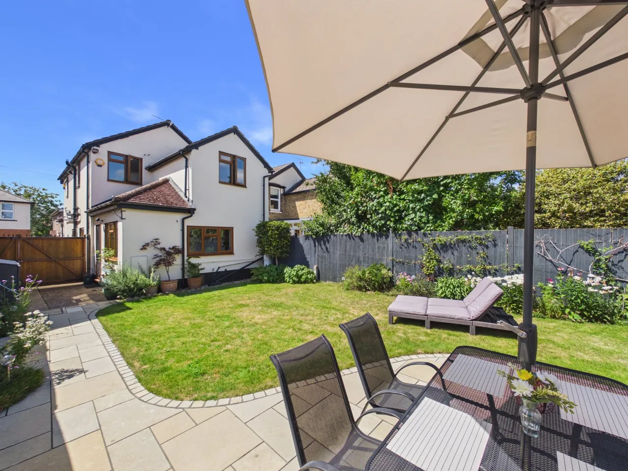 Ashford, Surrey, photo 18