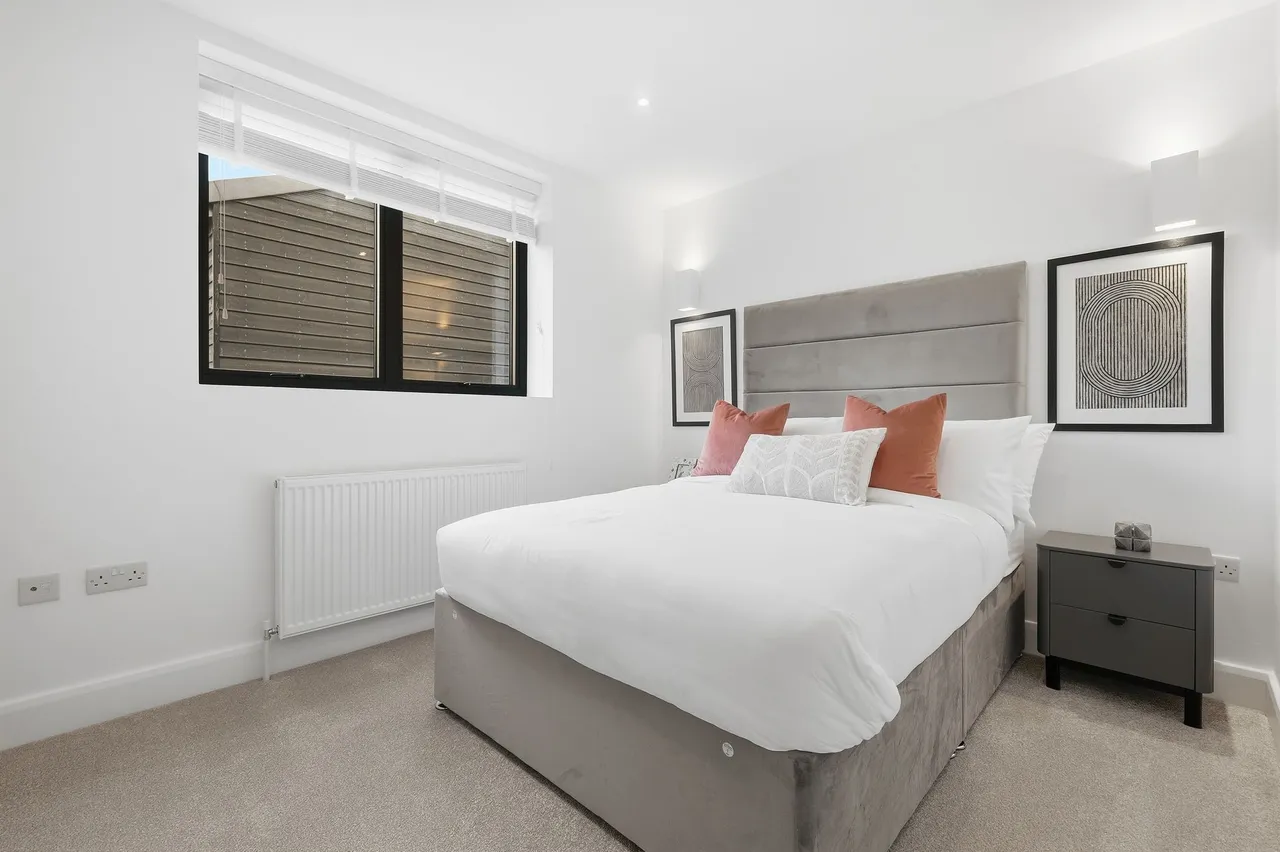Woodford Green, IG8, photo 13
