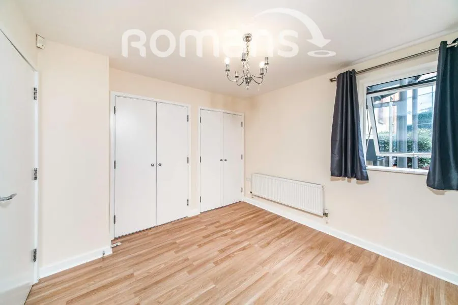 Oyster Wharf, Crane Wharf, RG1, photo 5