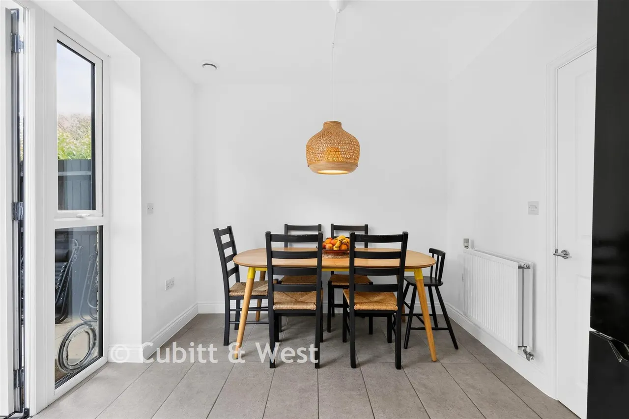 Prinsted Gardens, Southbourne, PO10, photo 7