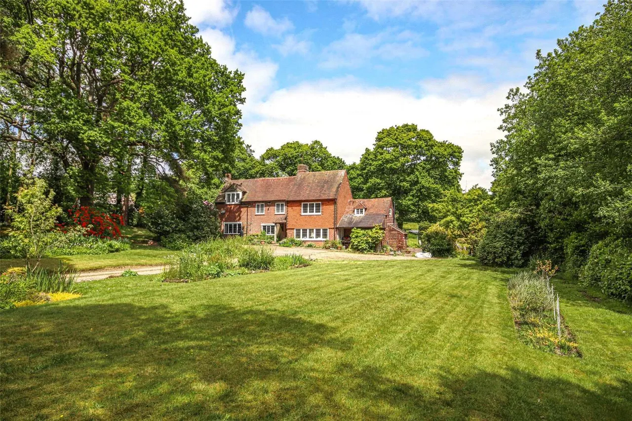 3 bed house for sale — Earlsdown, Dallington, Heathfield, East Sussex, TN21 9JE