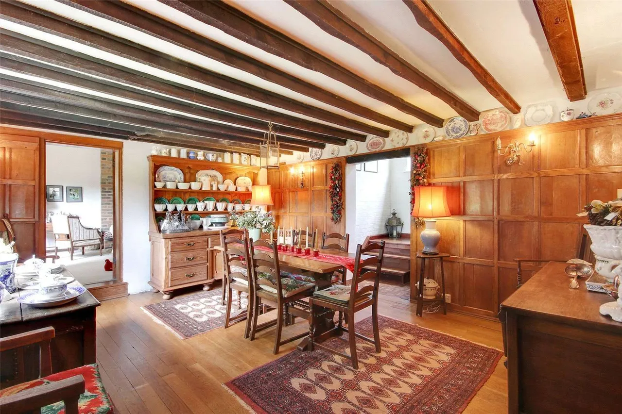 Earlsdown, Dallington, Heathfield, East Sussex, TN21 9JE, photo 3