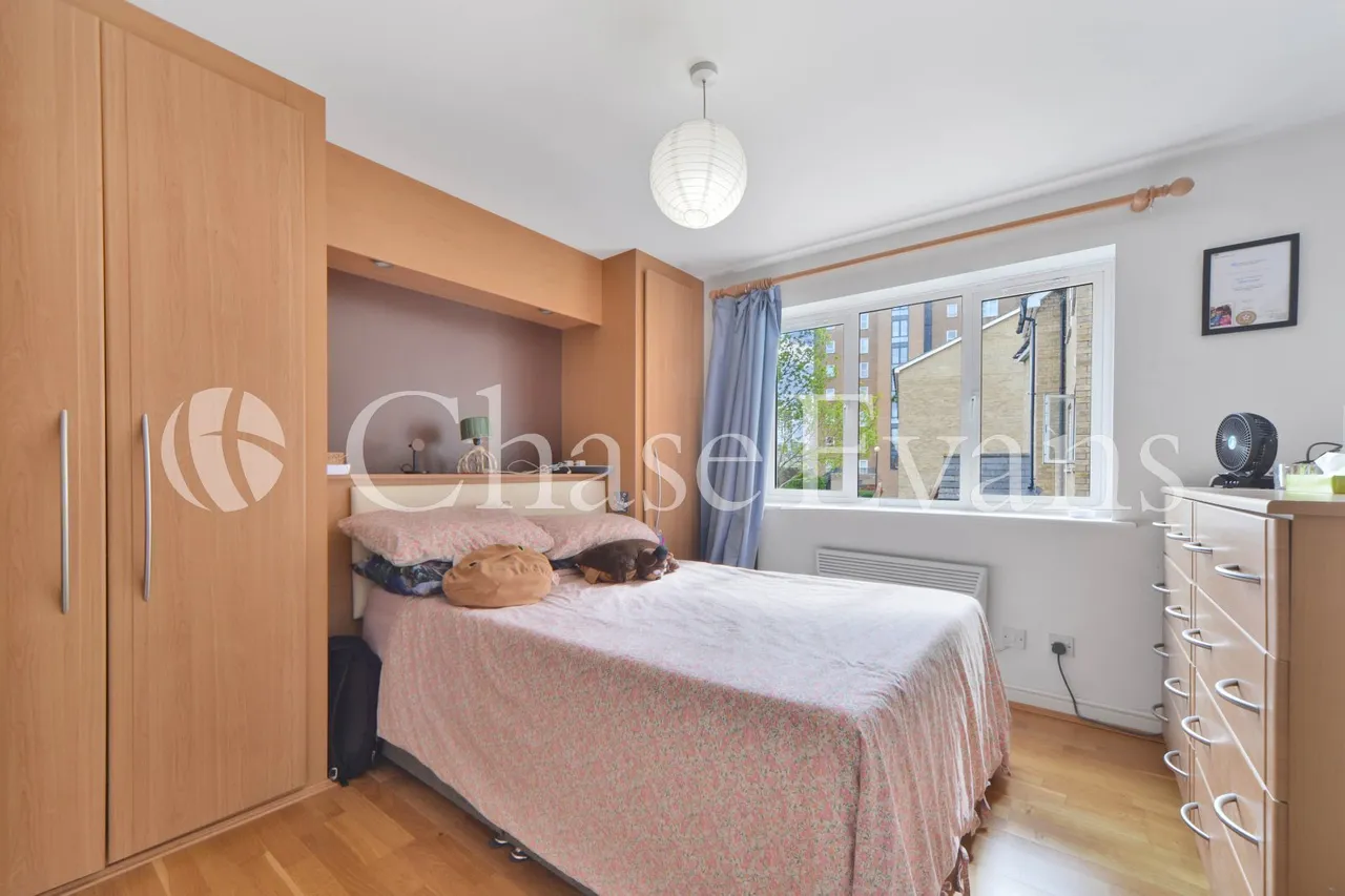 Langbourne Place, Isle Of Dogs, London, E14, photo 9