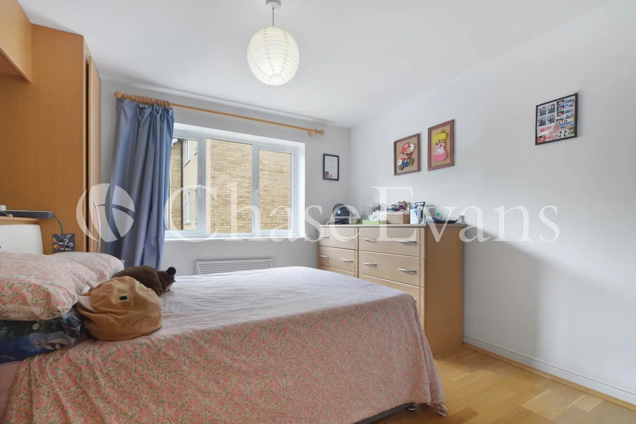 Langbourne Place, Isle Of Dogs, London, E14, photo 10