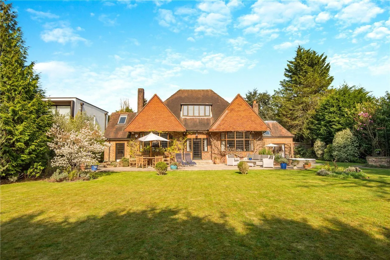 Coombe Wood Road, Kingston upon Thames, KT2, photo 10