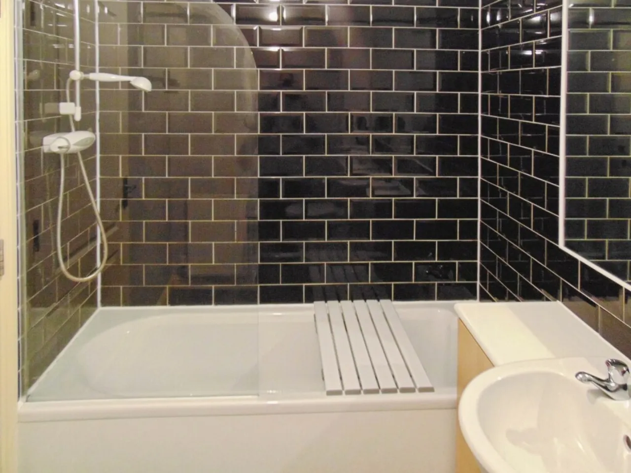 Whiteside Court, Bathgate, photo 6