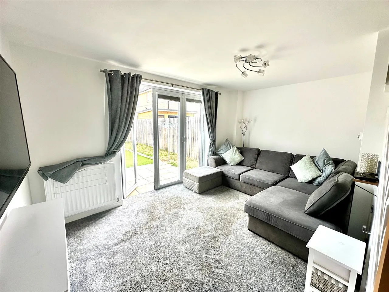 Staithes Drive, Wakefield, West Yorkshire, WF1, photo 2