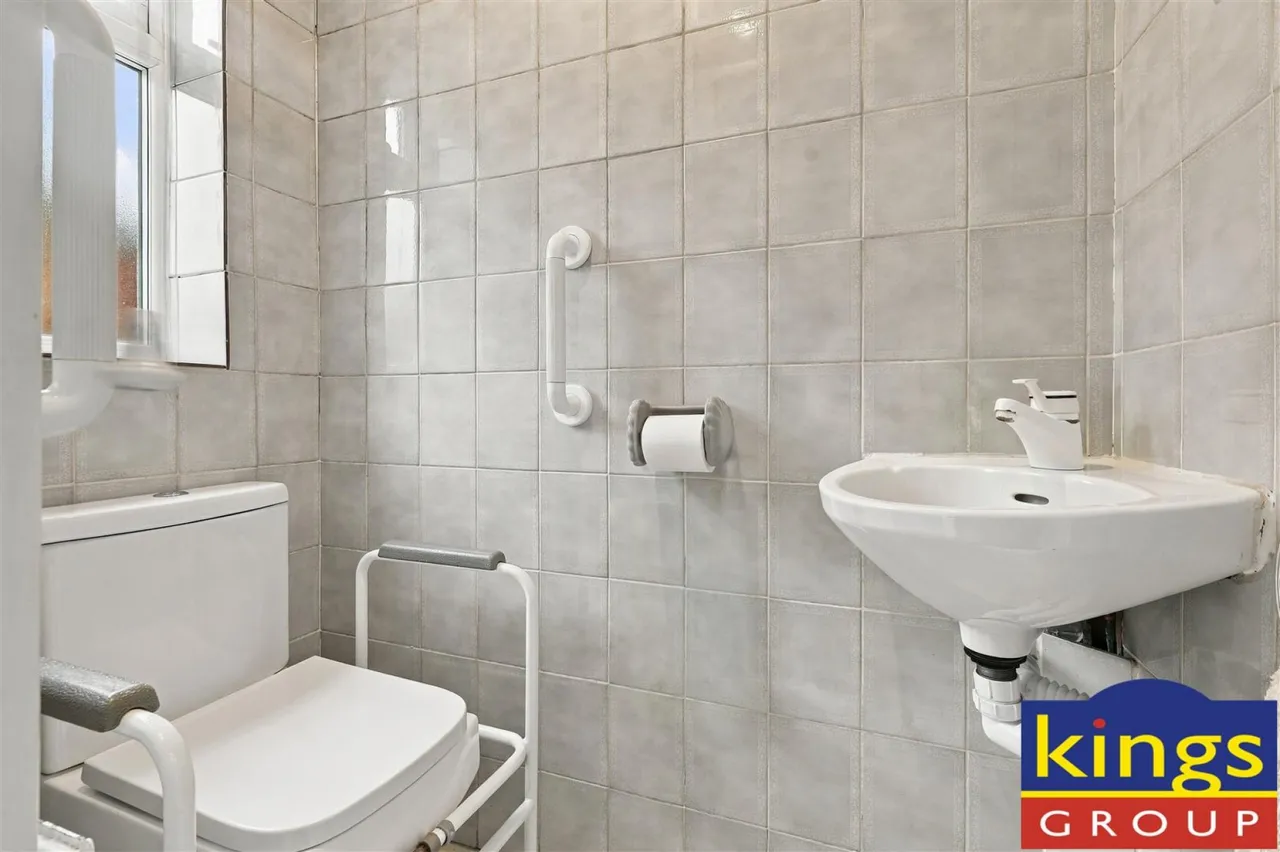 Carlton Terrace, Edmonton, N18, photo 11
